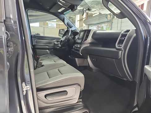 Used 2021 RAM 1500 Big Horn AWD/4WD image 11