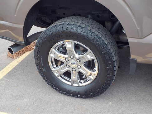 Used 2022 Ford F150 XLT w/ Equipment Group 302A High image 27