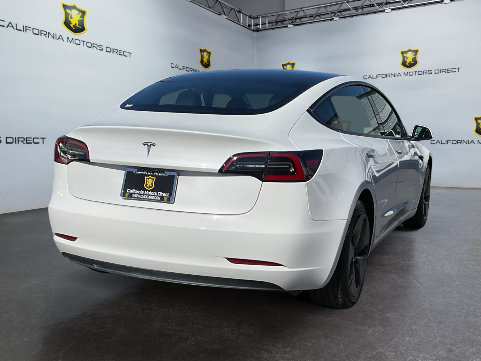Used 2023 Tesla Model 3 Standard Range RWD image 5