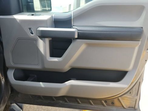 Used 2016 Ford F150 XLT w/ Equipment Group 302A Luxury RWD image 13