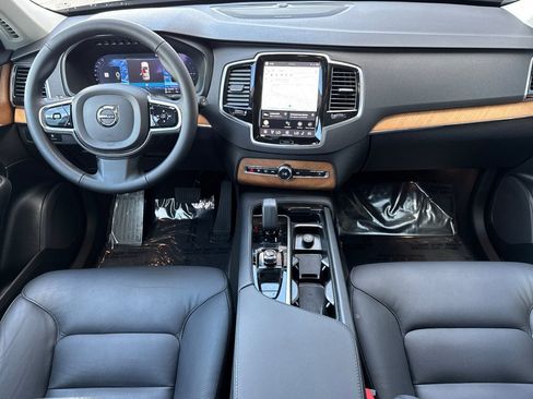 Used 2024 Volvo XC90 T8 Plus w/ Protection Package Premier image 13