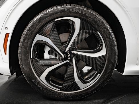 Used 2023 Kia EV6 GT-Line image 13