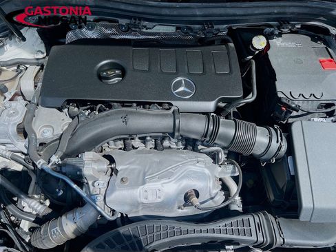 Used 2023 Mercedes-Benz GLA 250 w/ Premium Package image 40