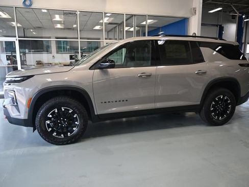 New 2026 Chevrolet Traverse Z71 w/ Enhanced Driving Package AWD/4WD image 7