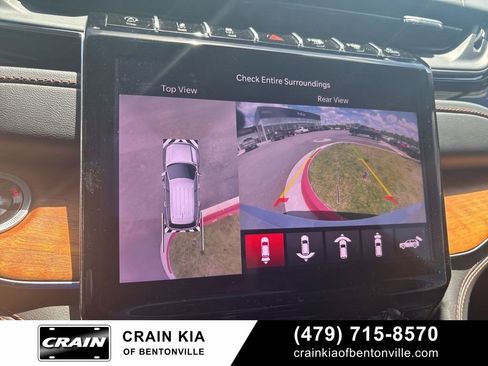 Used 2025 Jeep Grand Cherokee L Summit AWD/4WD image 14