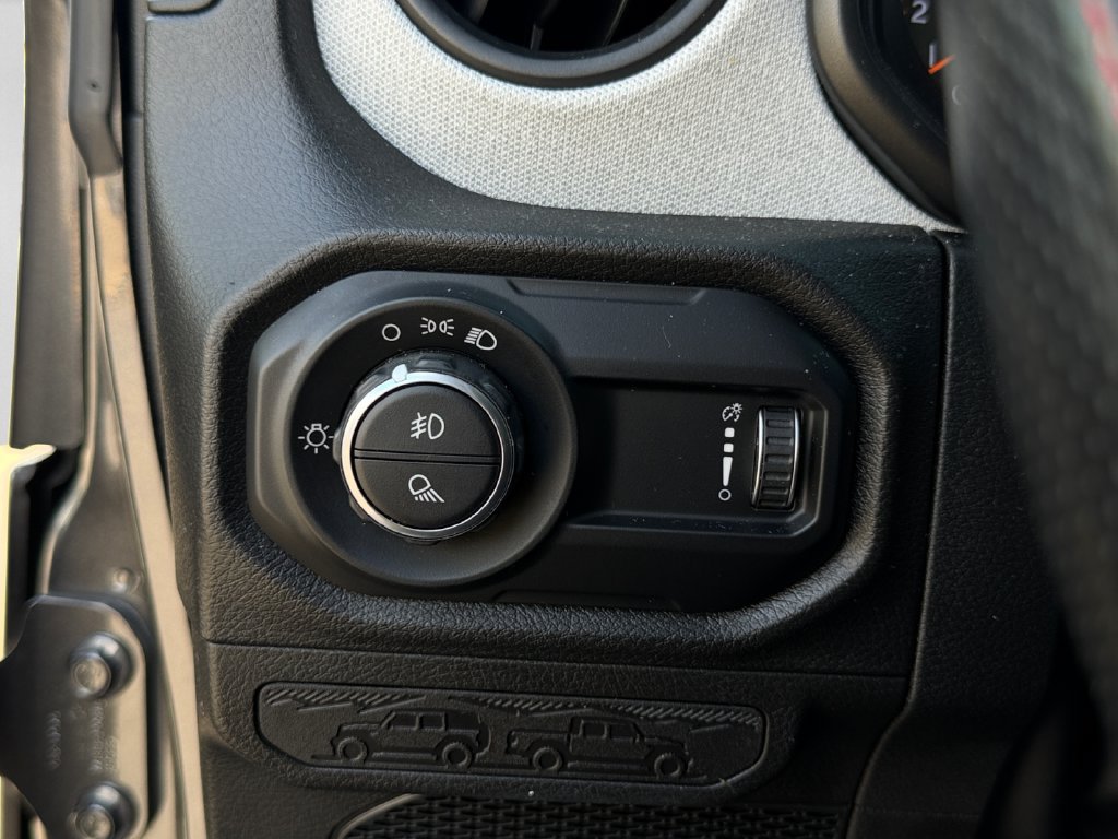 Used 2024 Jeep Gladiator Sport AWD/4WD image 24