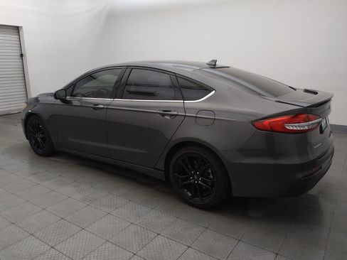 Used 2020 Ford Fusion SE w/ Equipment Group 151A FWD image 3