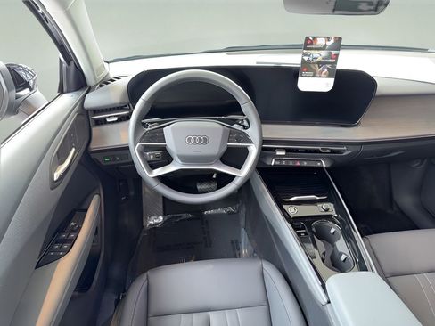 New 2026 Audi Q3 quattro 2.0T AWD/4WD image 14
