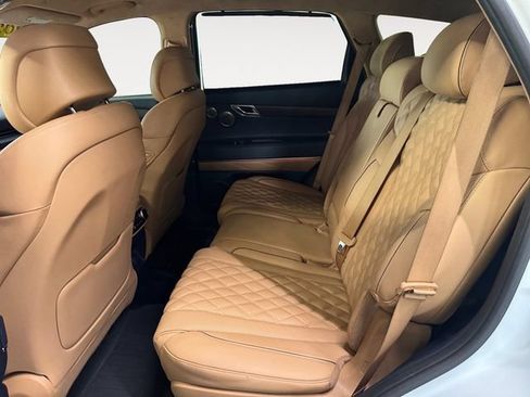Used 2022 Genesis GV80 3.5T w/ Prestige Package 07 AWD/4WD image 24