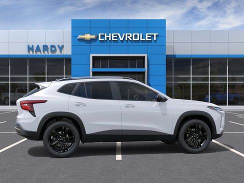 New 2026 Chevrolet Trax ACTIV w/ Driver Confidence Package FWD image 5