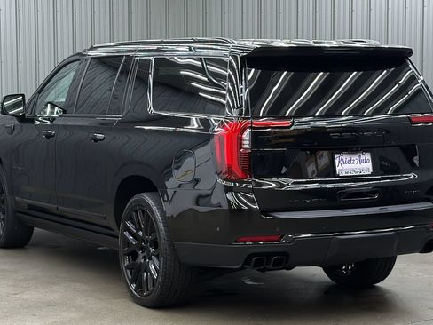Used 2026 GMC Yukon XL Denali Ultimate AWD/4WD image 3