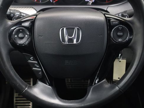 Used 2016 Honda Accord Sport image 17