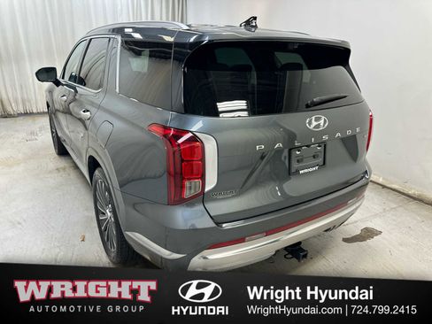 Used 2024 Hyundai Palisade Calligraphy image 4