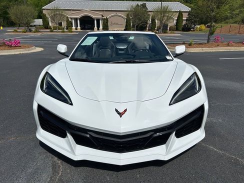 Used 2025 Chevrolet Corvette Z06 RWD image 30