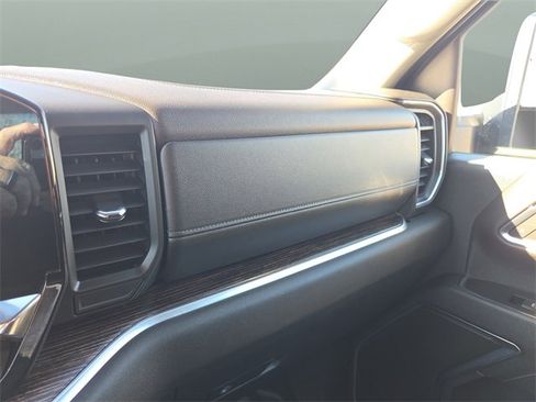 Used 2024 GMC Sierra 3500 SLE image 36