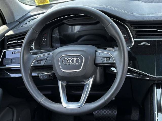 Used 2023 Audi Q7 3.0T Premium w/ Convenience Package AWD/4WD image 19