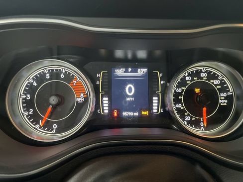 Used 2021 Jeep Cherokee Latitude Lux AWD/4WD image 12