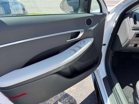 Certified 2023 Hyundai Sonata SEL FWD image 15