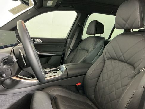 Certified 2026 BMW X5 sDrive40i w/ Climate Comfort Package RWD image 22
