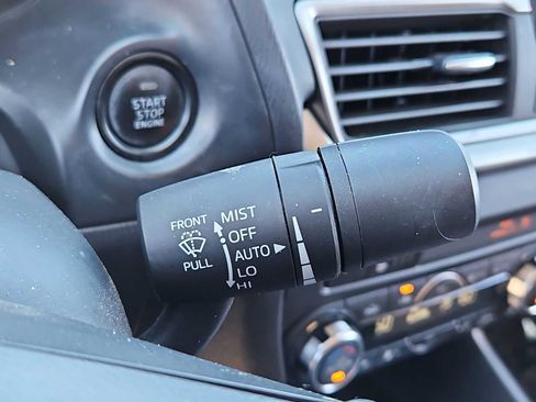 Used 2018 MAZDA MAZDA3 Touring image 25