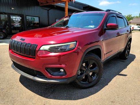 Used 2020 Jeep Cherokee Latitude Plus AWD/4WD image 1