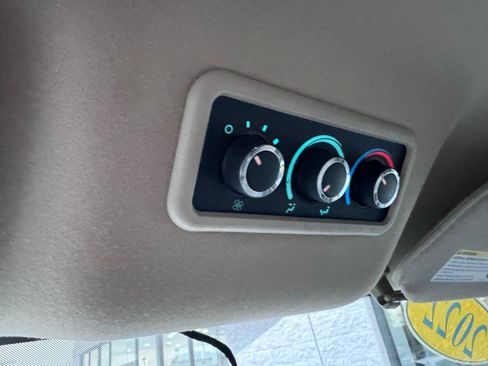 Used 2022 Chevrolet Express 3500 LS image 27