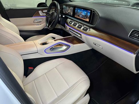 Used 2025 Mercedes-Benz GLE 450 4MATIC image 12