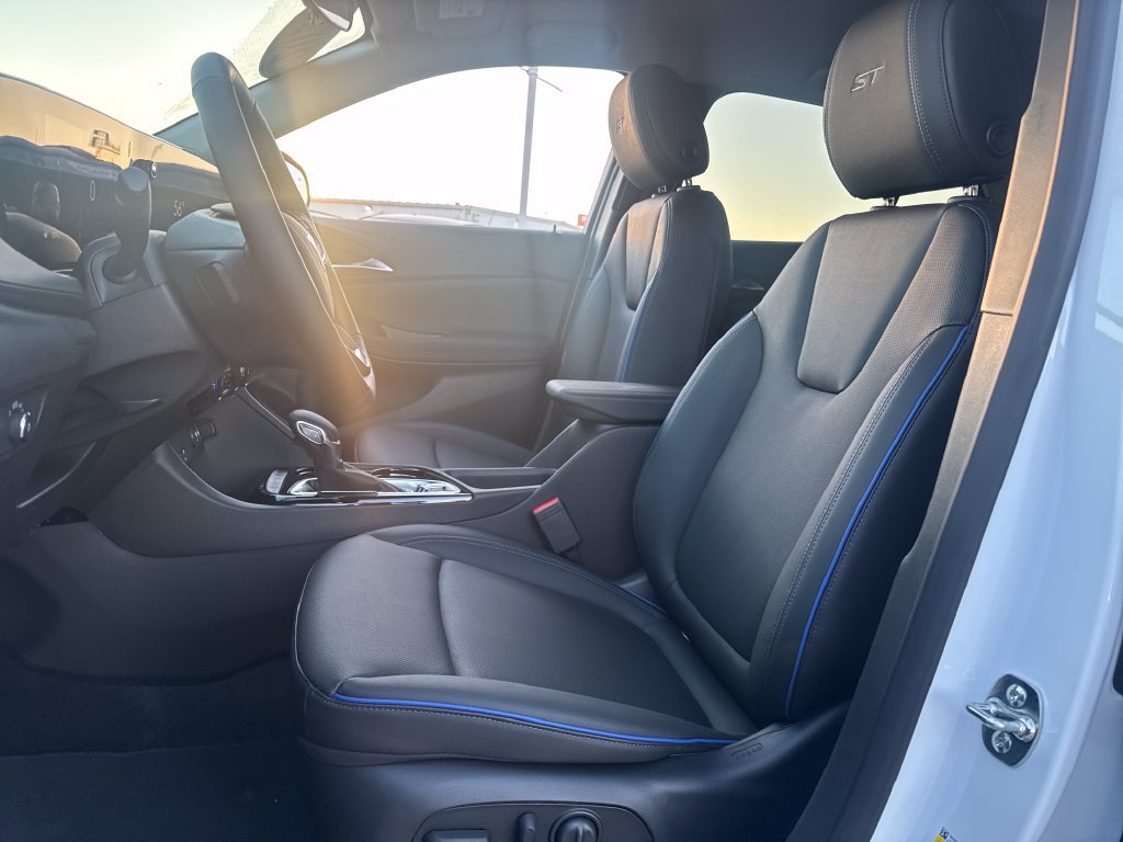 New 2026 Buick Encore GX Sport Touring w/ Comfort Package FWD image 15