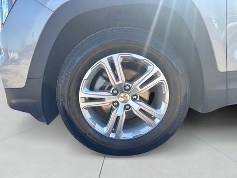 Used 2024 GMC Terrain SLE AWD/4WD image 14