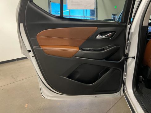 Used 2020 Chevrolet Traverse High Country w/ LPO, Floor Liner Package image 34