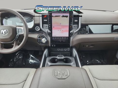 Used 2025 RAM 1500 Laramie image 14