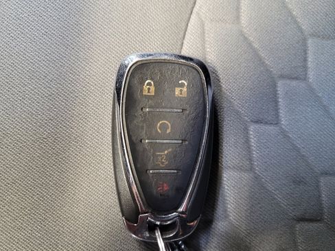 Used 2019 Chevrolet Equinox LT image 32