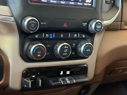 Used 2021 RAM 1500 Laramie AWD/4WD image 21