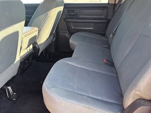 Used 2014 RAM 1500 ST w/ SXT Appearance Group AWD/4WD image 10