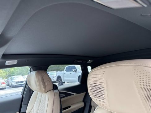 New 2026 Cadillac Lyriq Signature Sport w/ LPO, ONYX Package RWD image 33