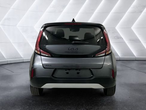 Used 2023 Kia Soul S image 5
