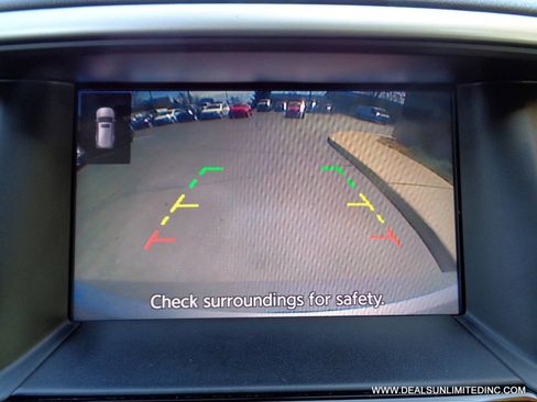 Used 2019 Nissan Pathfinder S image 11