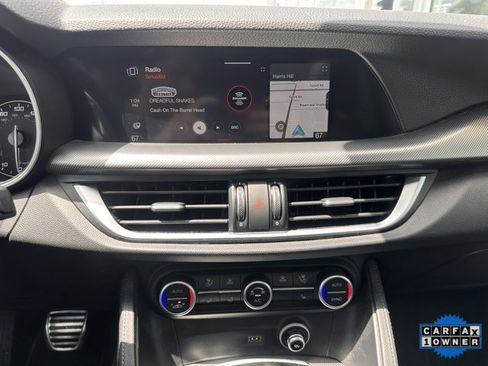 Used 2022 Alfa Romeo Stelvio Veloce image 17