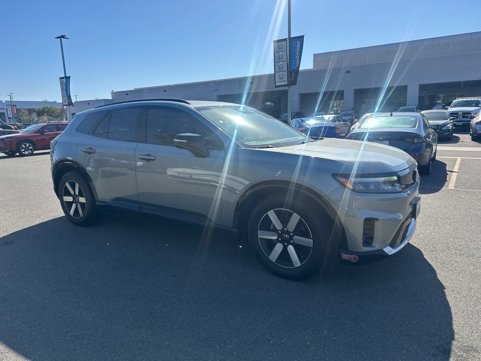 Used 2024 Honda Prologue Touring image 2