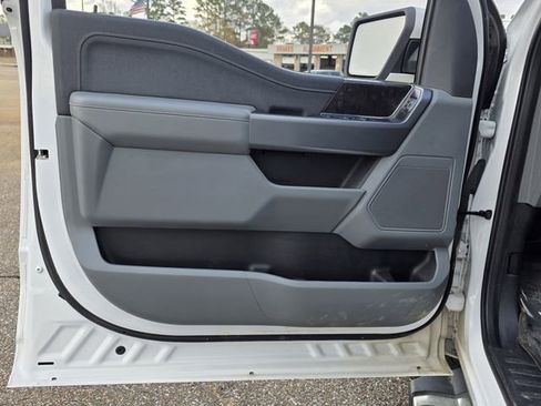 Certified 2022 Ford F150 Lariat w/ Trailer Tow Package image 15