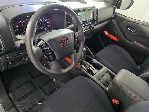 Used 2024 Nissan Frontier Pro-X w/ Pro Convenience Package image 12