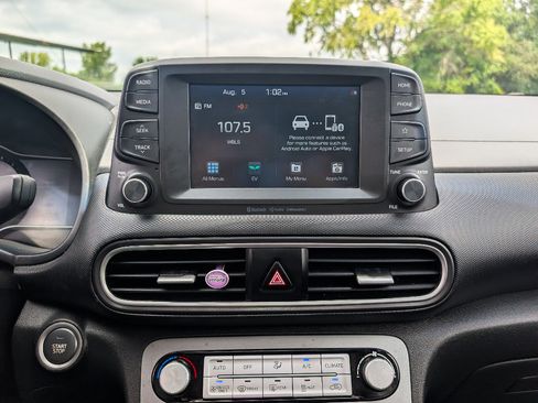 Used 2021 Hyundai Kona Limited FWD image 29