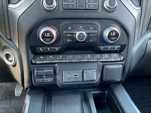 Used 2019 GMC Sierra 1500 Denali w/ Technology Package image 15