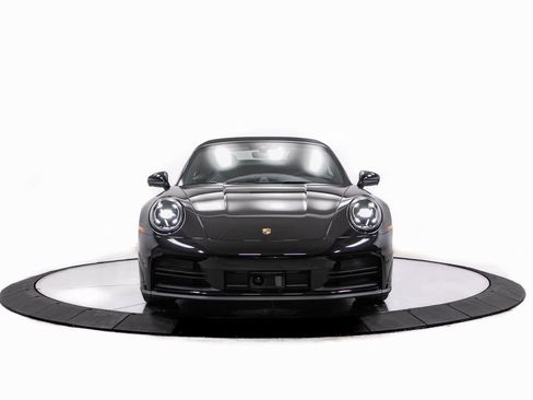 Certified 2025 Porsche 911 Carrera image 10