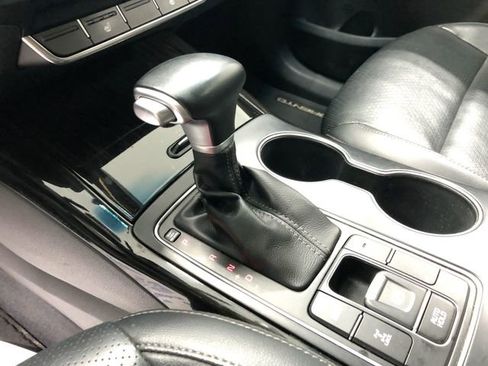 Used 2020 Kia Sorento EX AWD/4WD image 25