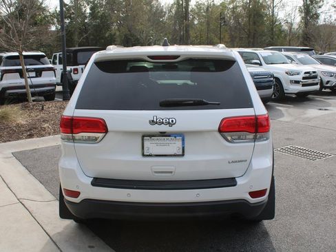 Used 2017 Jeep Grand Cherokee Laredo w/ Quick Order Package 2BE image 6