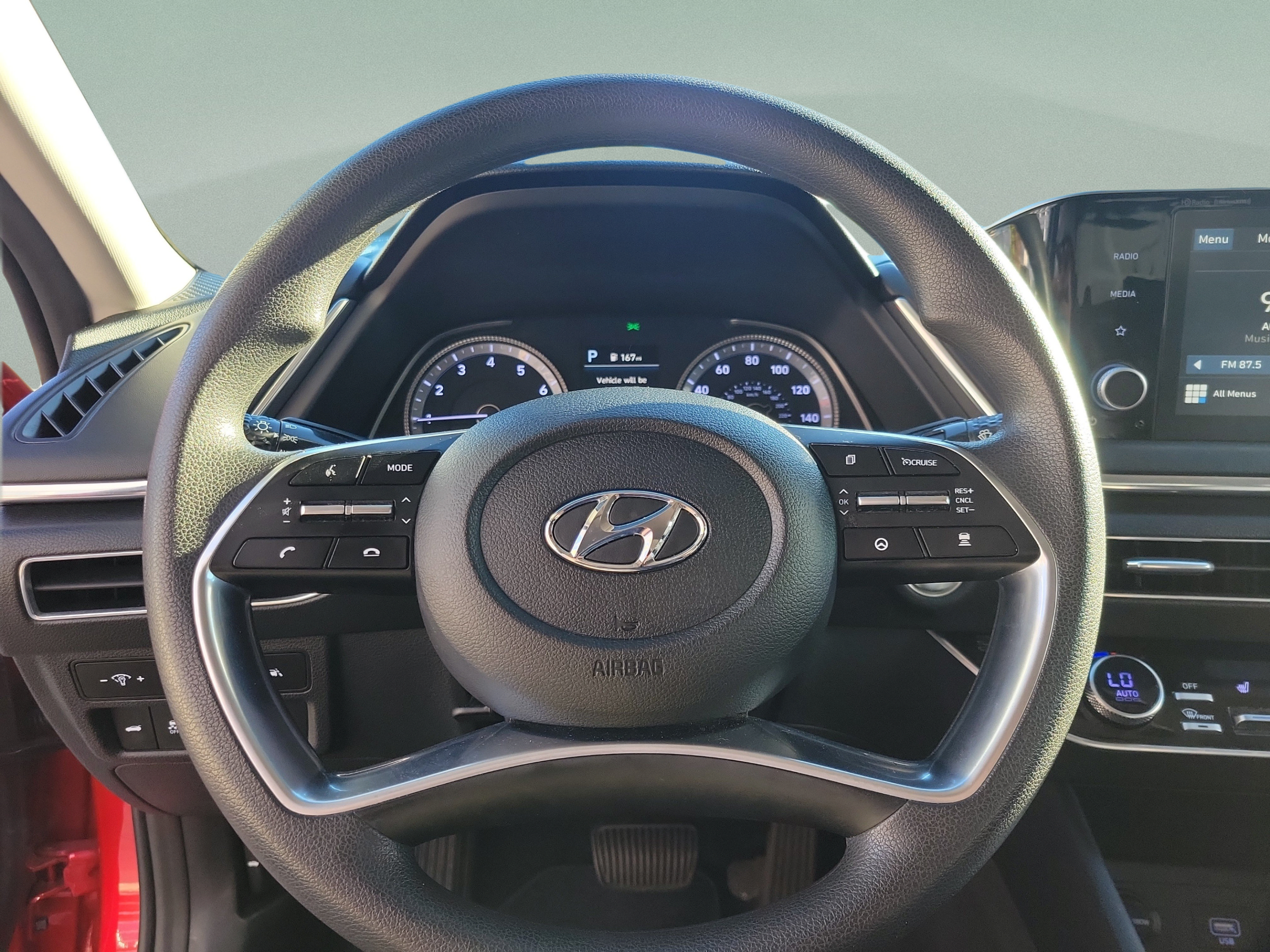 Used 2021 Hyundai Sonata SEL w/ Preferred Accessory Package FWD image 9