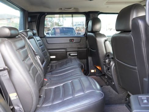 Used 2005 HUMMER H2 SUT w/ Preferred Equipment Group AWD/4WD image 22