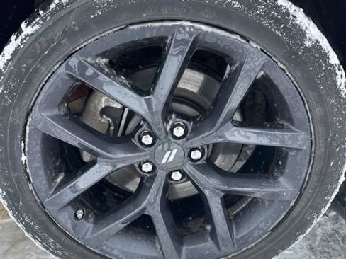 Certified 2022 Dodge Challenger GT w/ Plus Package image 28