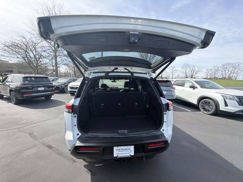 New 2026 Nissan Pathfinder Rock Creek image 24